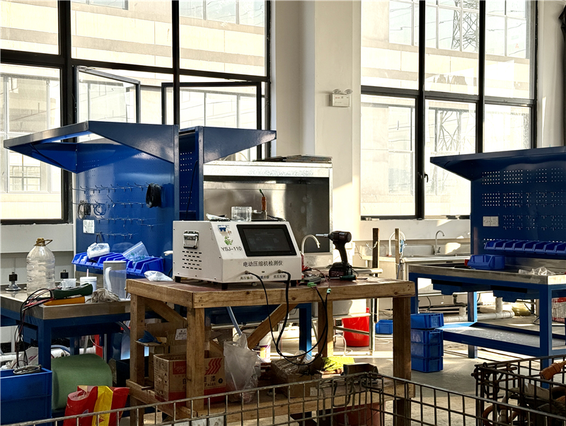 Porsche Panamera hybrid compressor